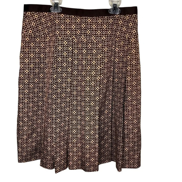 Anne Klein 12, pleated A-line geometric 100% silk rear zip latch midi skirt  - Picture 1 of 9